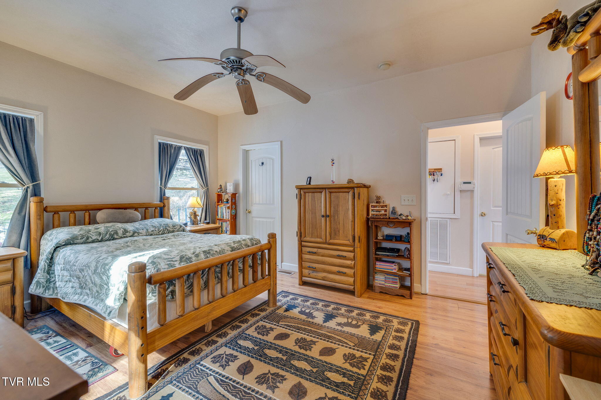 139 Charlie Harrell Lane Hampton, TN 37658 - Photo 16 of 42 014