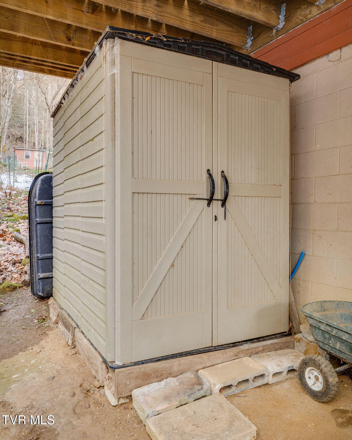 139 Charlie Harrell Lane Hampton, TN 37658 - Photo 35 of 42 035