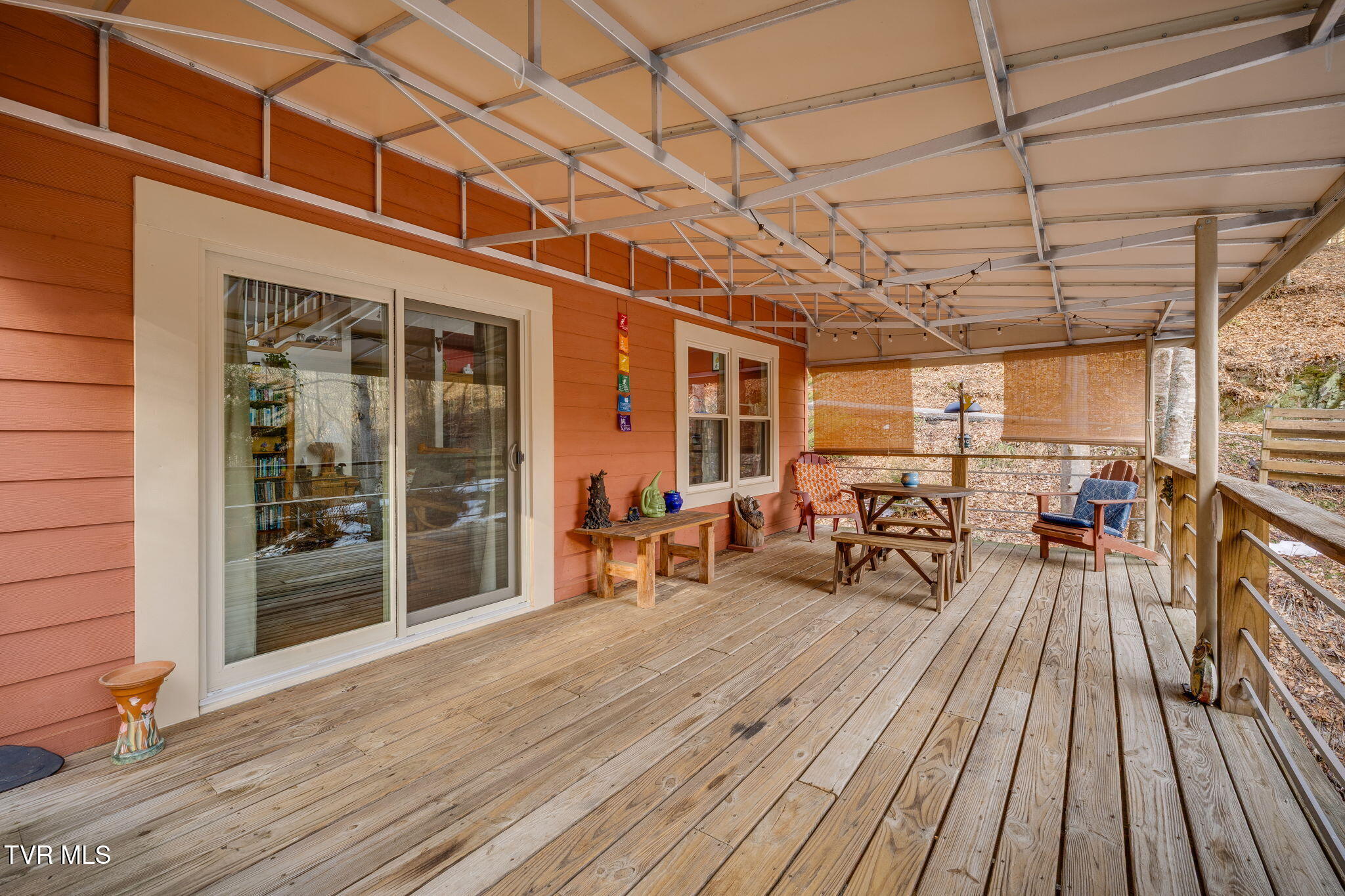 139 Charlie Harrell Lane Hampton, TN 37658 - Photo 4 of 42 004