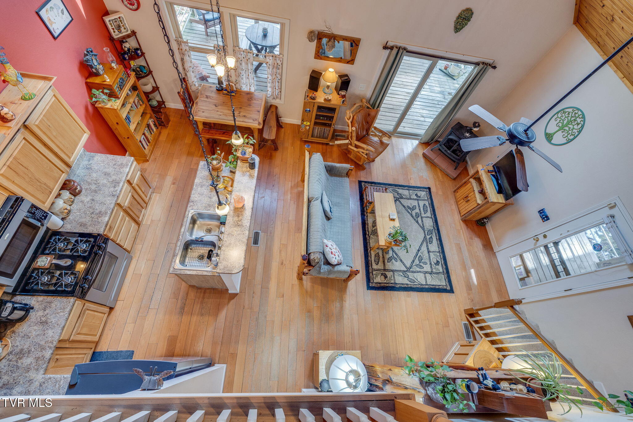 139 Charlie Harrell Lane Hampton, TN 37658 - Photo 7 of 42 019