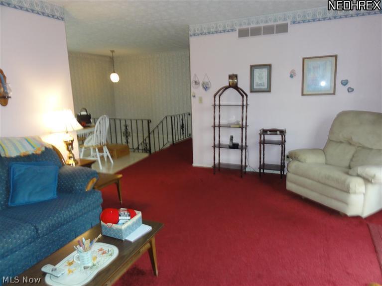 2852 Saxe Road Mogadore, OH 44260 - Photo 3 of 9