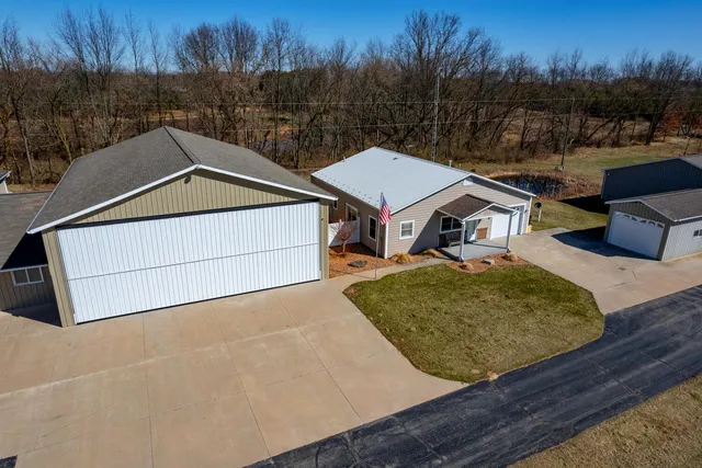 $599,000 | 9363 South Grow Road, Greenville, MI 48838