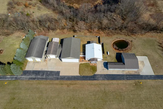 $599,000 | 9363 South Grow Road, Greenville, MI 48838