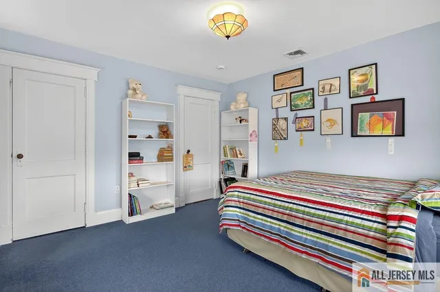 $595,000 | 37 North 7th Avenue, Highland Park, NJ 08904