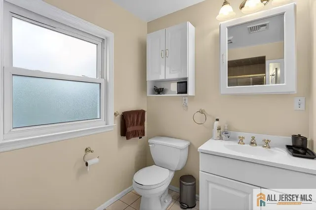 $595,000 | 37 North 7th Avenue, Highland Park, NJ 08904