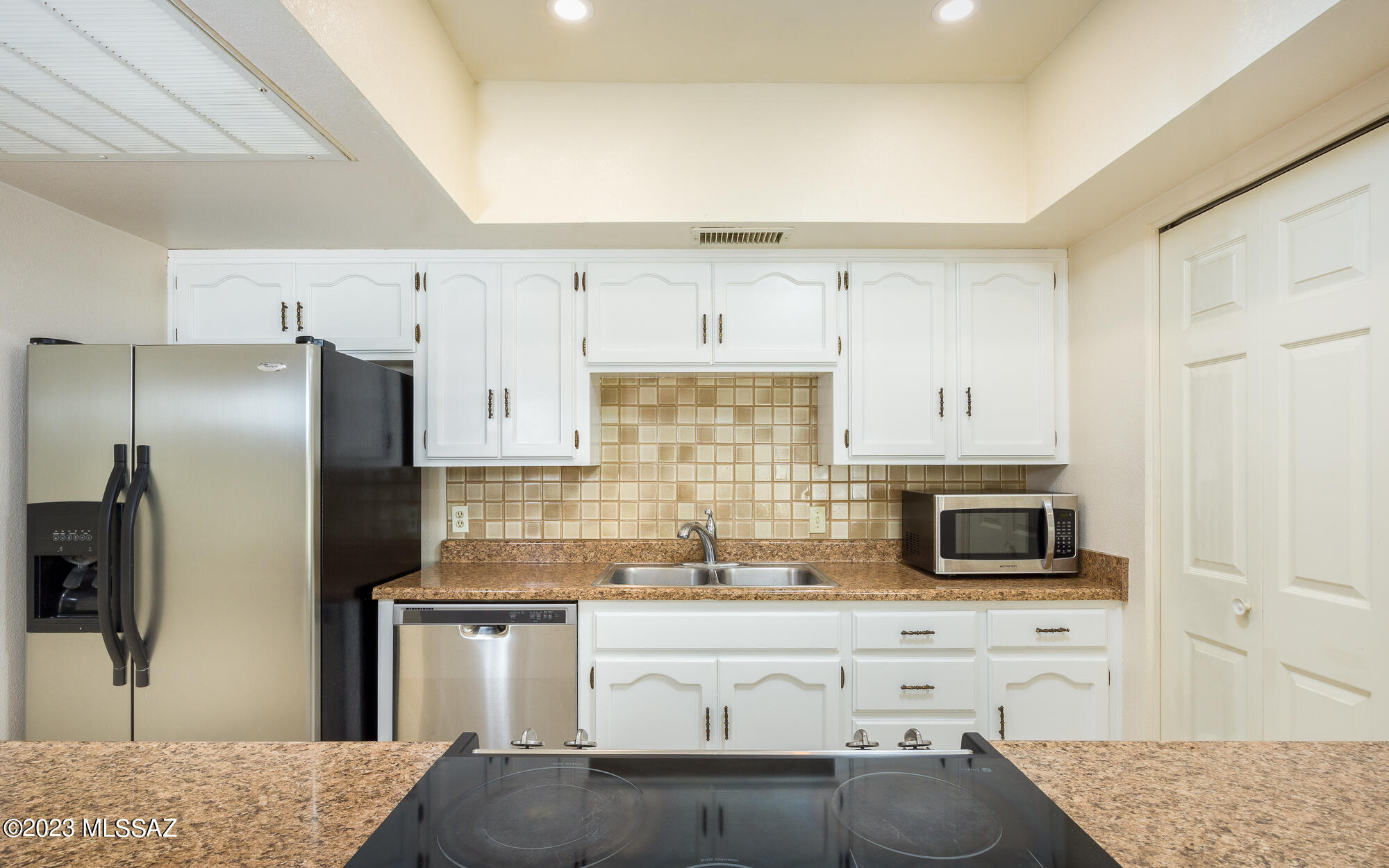 1200 East River Road, Unit E59 Tucson, AZ 85718 - Photo 7 of 34