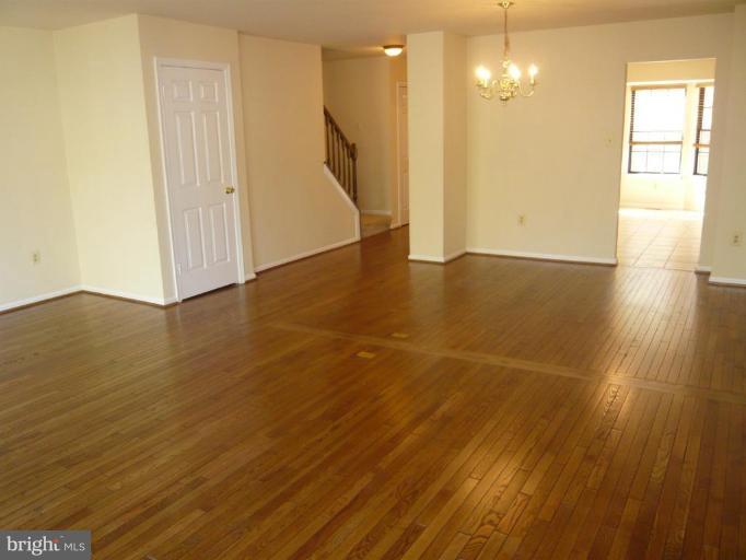 8605 Pin Oak Drive Springfield, VA 22153 - Photo 21 of 25 Dining Room