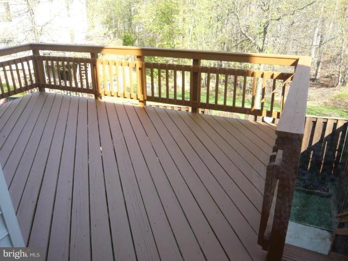 8605 Pin Oak Drive Springfield, VA 22153 - Photo 23 of 25 Deck
