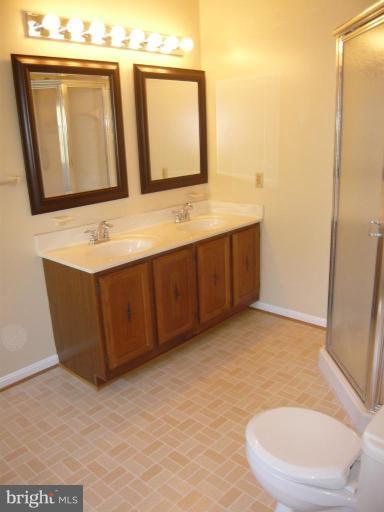 8605 Pin Oak Drive Springfield, VA 22153 - Photo 4 of 25 Master Bath