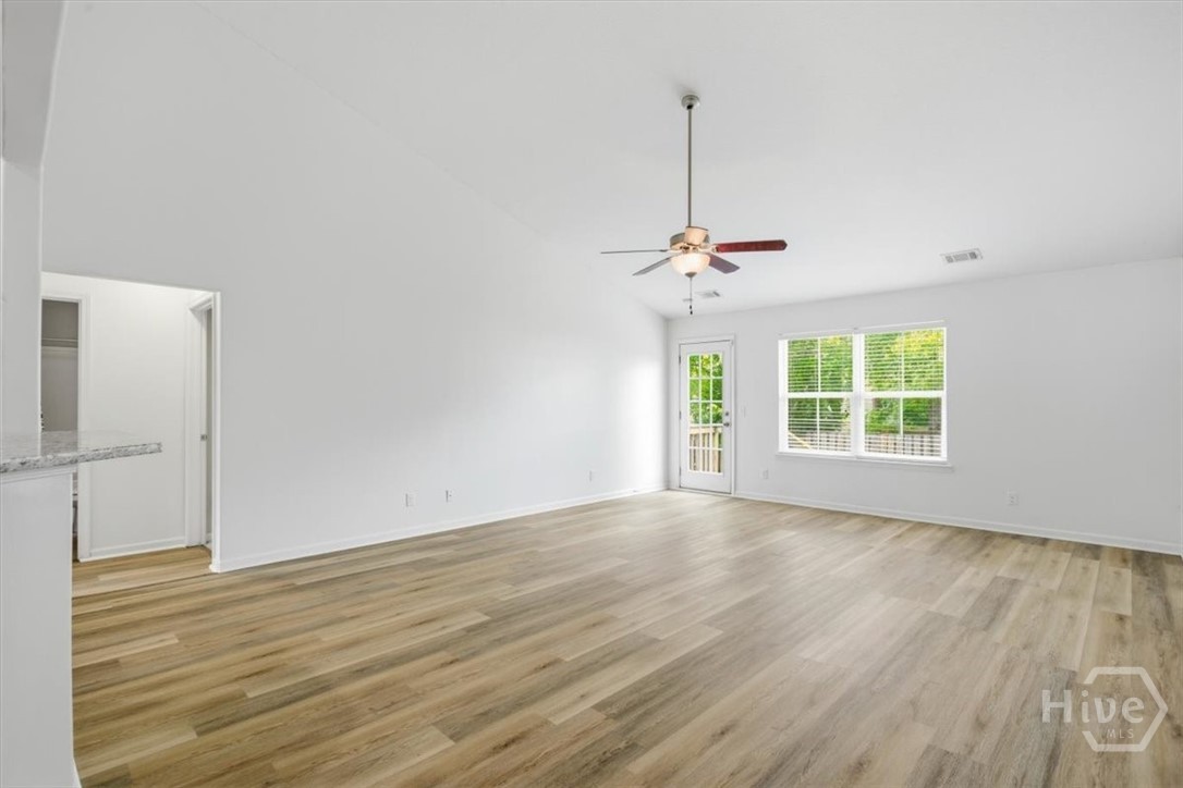 406 Plantation Place Rincon, GA 31326 - Photo 6 of 38