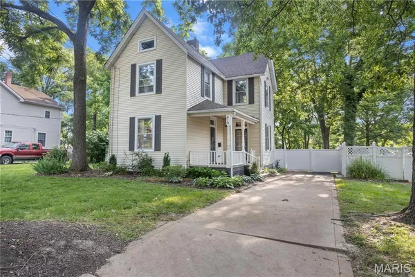 $585,000 | 419 South Van Buren Avenue, Kirkwood, MO 63122