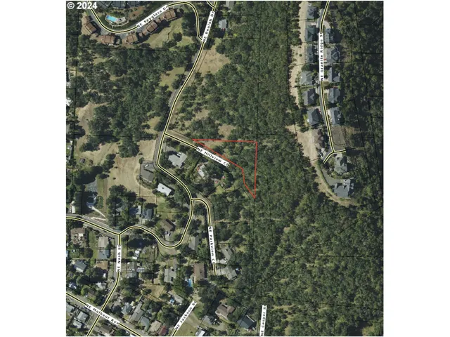 $39,900 | Northeast Sunset Street, Roseburg, OR 97470