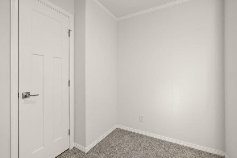 6850 Downing Road, Unit SPC 11 Central Point, OR 97502 - Photo 5 of 18