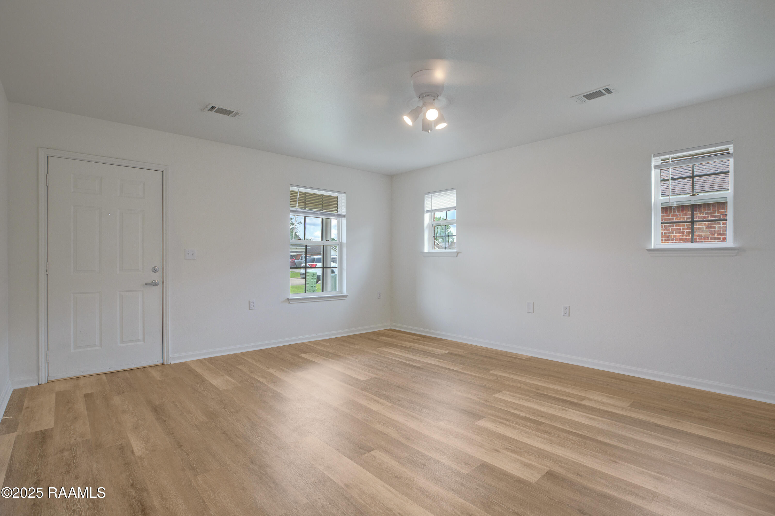 116 Ribbon Cane Drive Thibodaux, LA 70301 - Photo 3 of 14 116 Ribbon Cane Drive