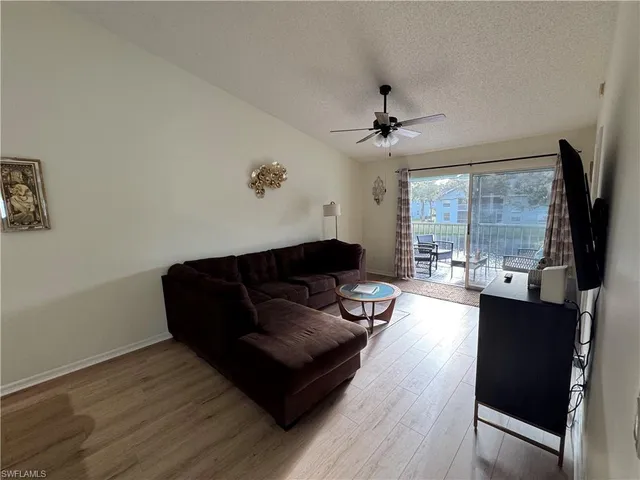 $1,900 | 137 Wading Bird Circle, Unit F206, Naples, FL 34110