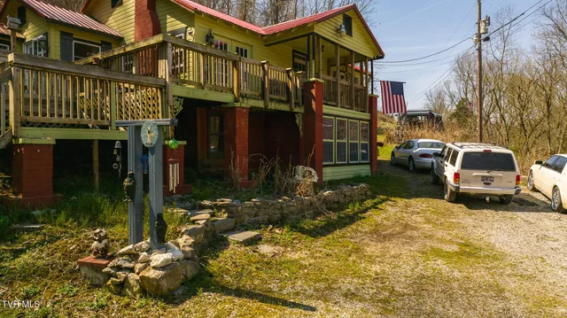 $499,000 | 9950 Chestnut Ridge Road, Eidson, TN 37731