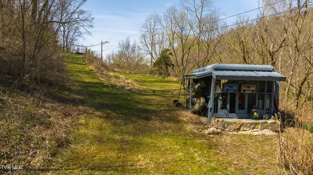 $499,000 | 9950 Chestnut Ridge Road, Eidson, TN 37731