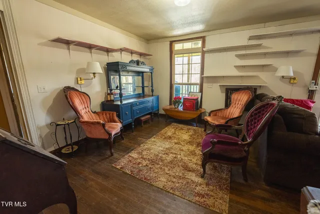 $499,000 | 9950 Chestnut Ridge Road, Eidson, TN 37731