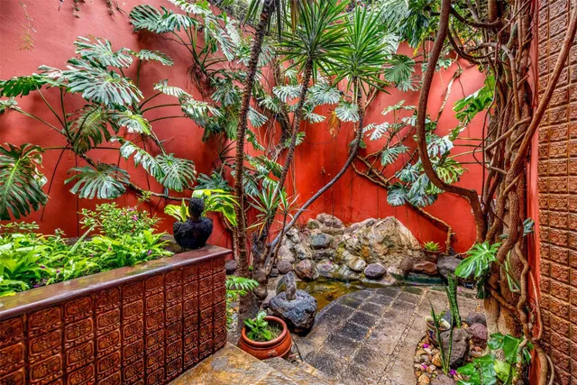 $2,450,000 | 15 Priv. Del Sol, Azle, Qro. 76020