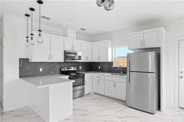 $1,195 | 11502 North 24th Lane, Unit 1, McAllen, TX 78504