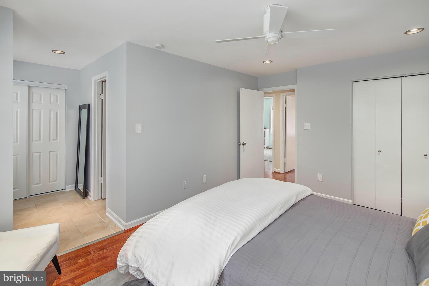 1828 Golf View Court Reston, VA 20190 - Photo 13 of 26 Bedroom
