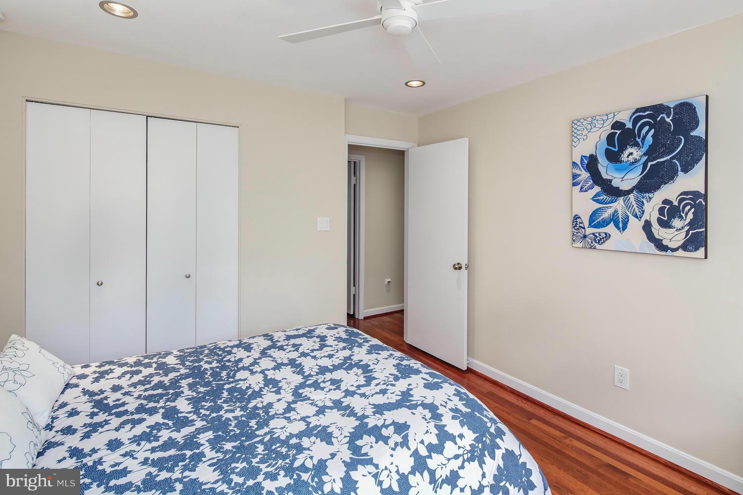 1828 Golf View Court Reston, VA 20190 - Photo 15 of 26 Bedroom