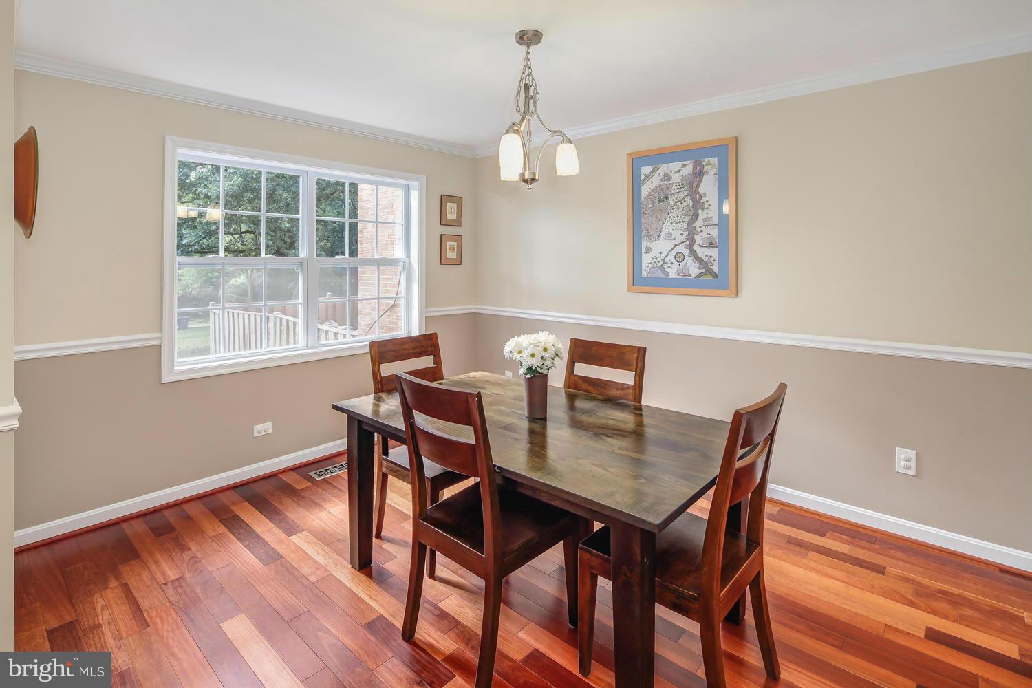 1828 Golf View Court Reston, VA 20190 - Photo 5 of 26 Dining Room