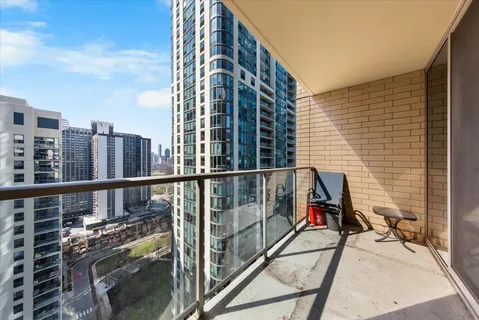 $550,000 | 420 East Waterside Drive, Unit 2303, Chicago, IL 60601