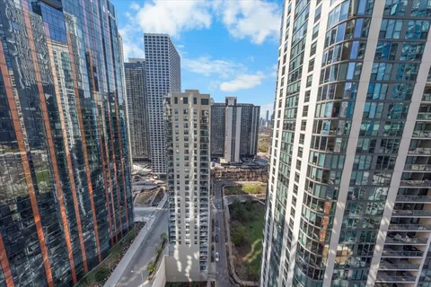 $550,000 | 420 East Waterside Drive, Unit 2303, Chicago, IL 60601
