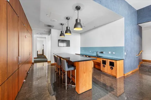$550,000 | 420 East Waterside Drive, Unit 2303, Chicago, IL 60601