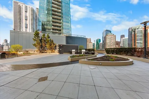 $550,000 | 420 East Waterside Drive, Unit 2303, Chicago, IL 60601