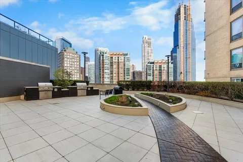 $550,000 | 420 East Waterside Drive, Unit 2303, Chicago, IL 60601