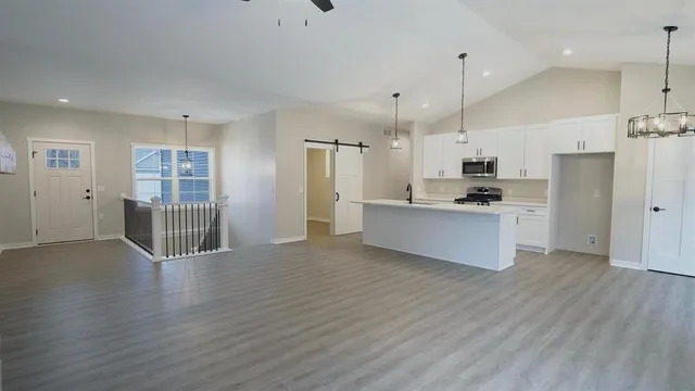 $499,900 | 2855 Deer Path Way, Beloit, WI 53511