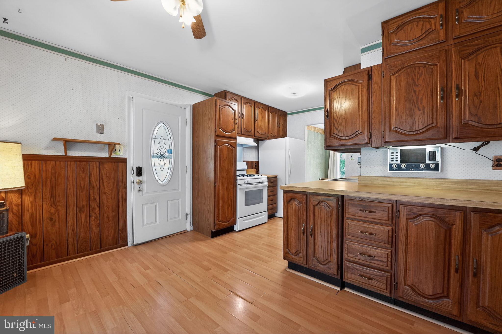 7012 Redmiles Road Laurel, MD 20707 - Photo 7 of 33