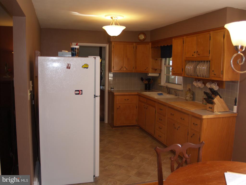 116 Whitney Road Lancaster, PA 17603 - Photo 14 of 24 Gallery Image 14
