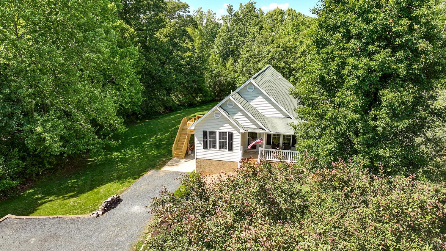 433 Stratford Road Concord, VA 24538 - Photo 4 of 84