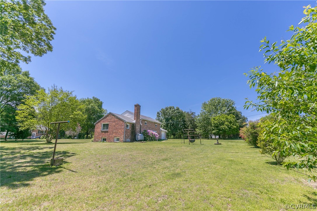 7339 Strath Road Henrico, VA 23231 - Photo 46 of 50 a view of a outdoor space