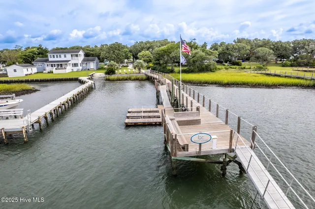 $1,545,000 | 534 Sheldrake Court, Beaufort, NC 28516