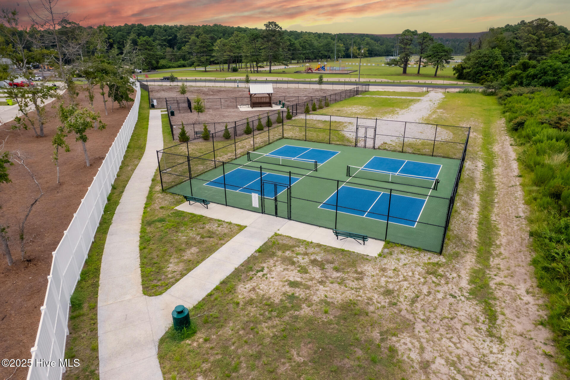 534 Sheldrake Court Beaufort, NC 28516 - Photo 34 of 36 Pickleball & Dog Park