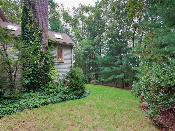 9 Azalea Road Winchester, MA 01890 - Photo 19 of 20 Gallery Image 19