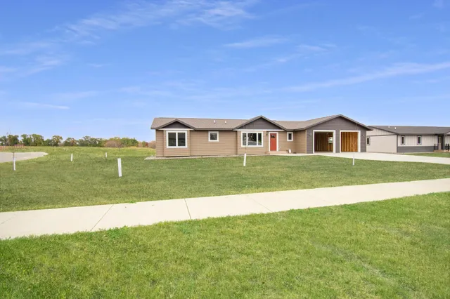 $479,900 | 352 Halfaday Drive, Sauk Centre, MN 56378