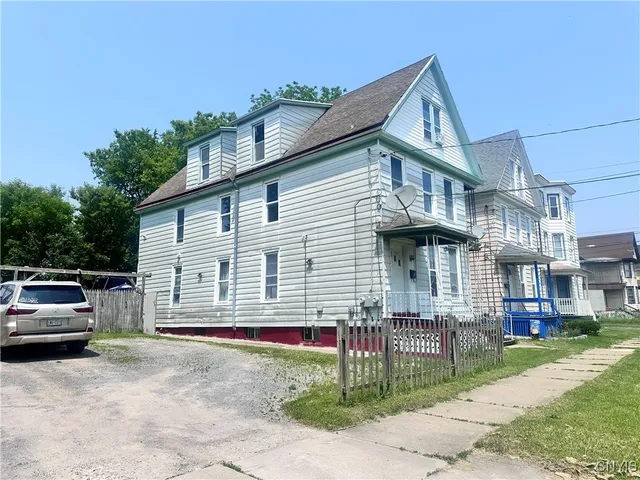 $180,000 | 1504 Conkling Avenue, Utica, NY 13501
