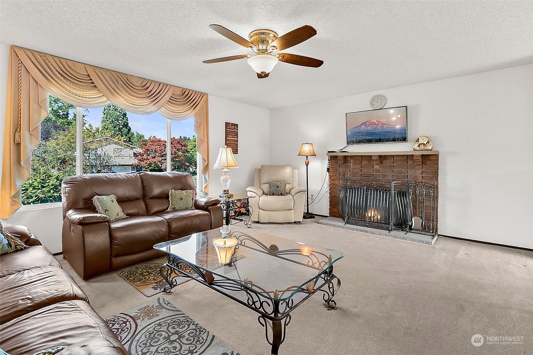 2803 Southeast 16th Street Renton, WA 98058 - Photo 3 of 37 Gallery Image 3