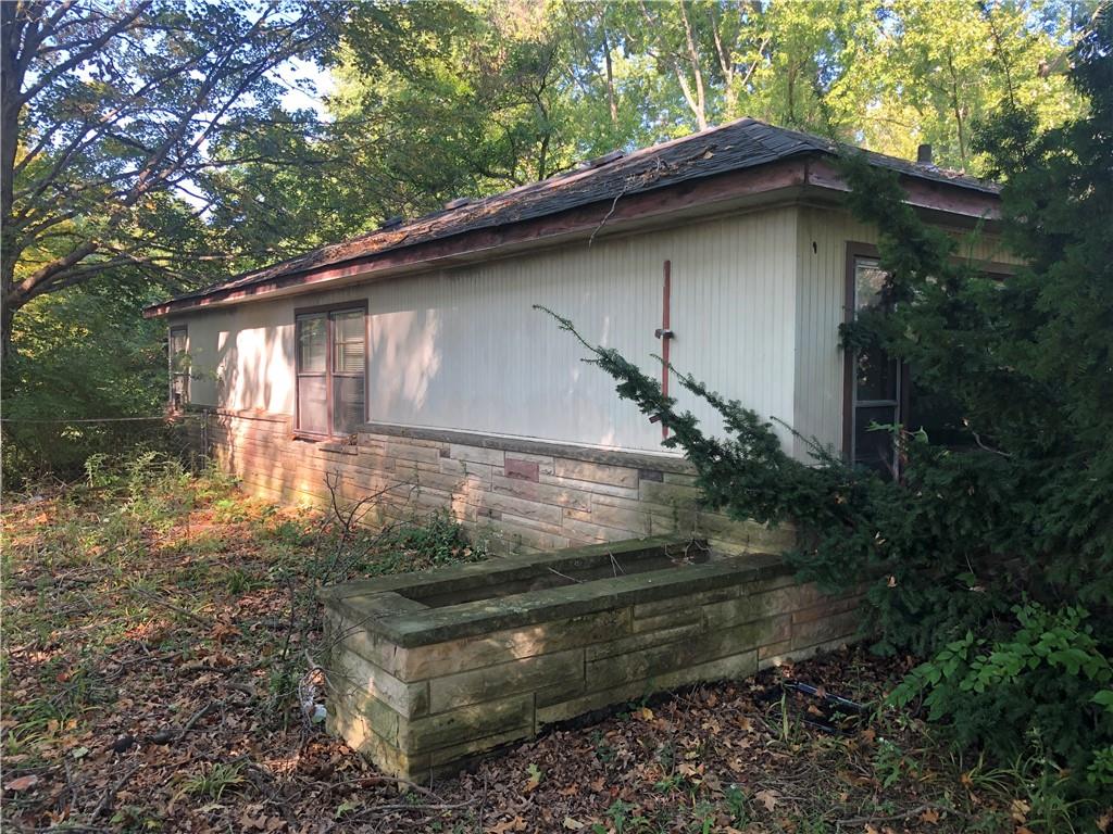 7126 Spring Mill Road Indianapolis, IN 46260 - Photo 22 of 24 Gallery Image 22