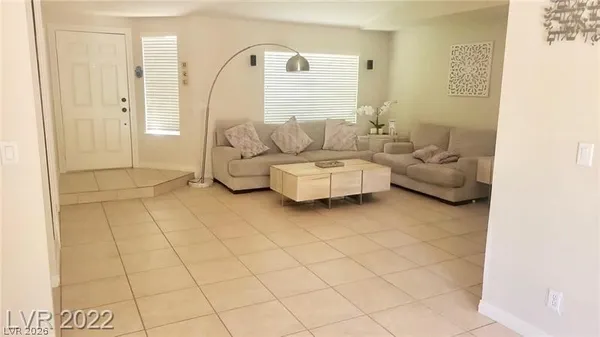 $2,900 | 3301 Beach Port Drive, Las Vegas, NV 89117