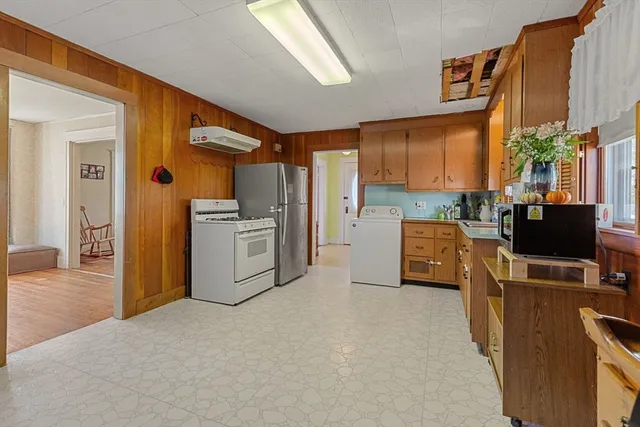 $860,000 | 66 Linden Street, Newton, MA 02464