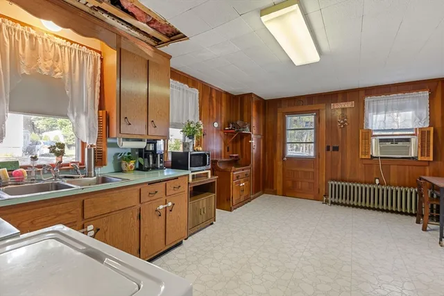 $860,000 | 66 Linden Street, Newton, MA 02464