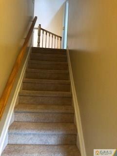16 Renaissance Lane New Brunswick, NJ 08901 - Photo 8 of 18 a view of entryway