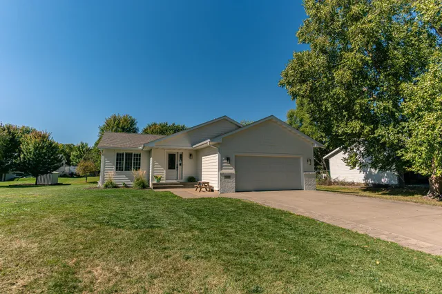 $350,000 | 1409 Pintail Trail, Buffalo, MN 55313