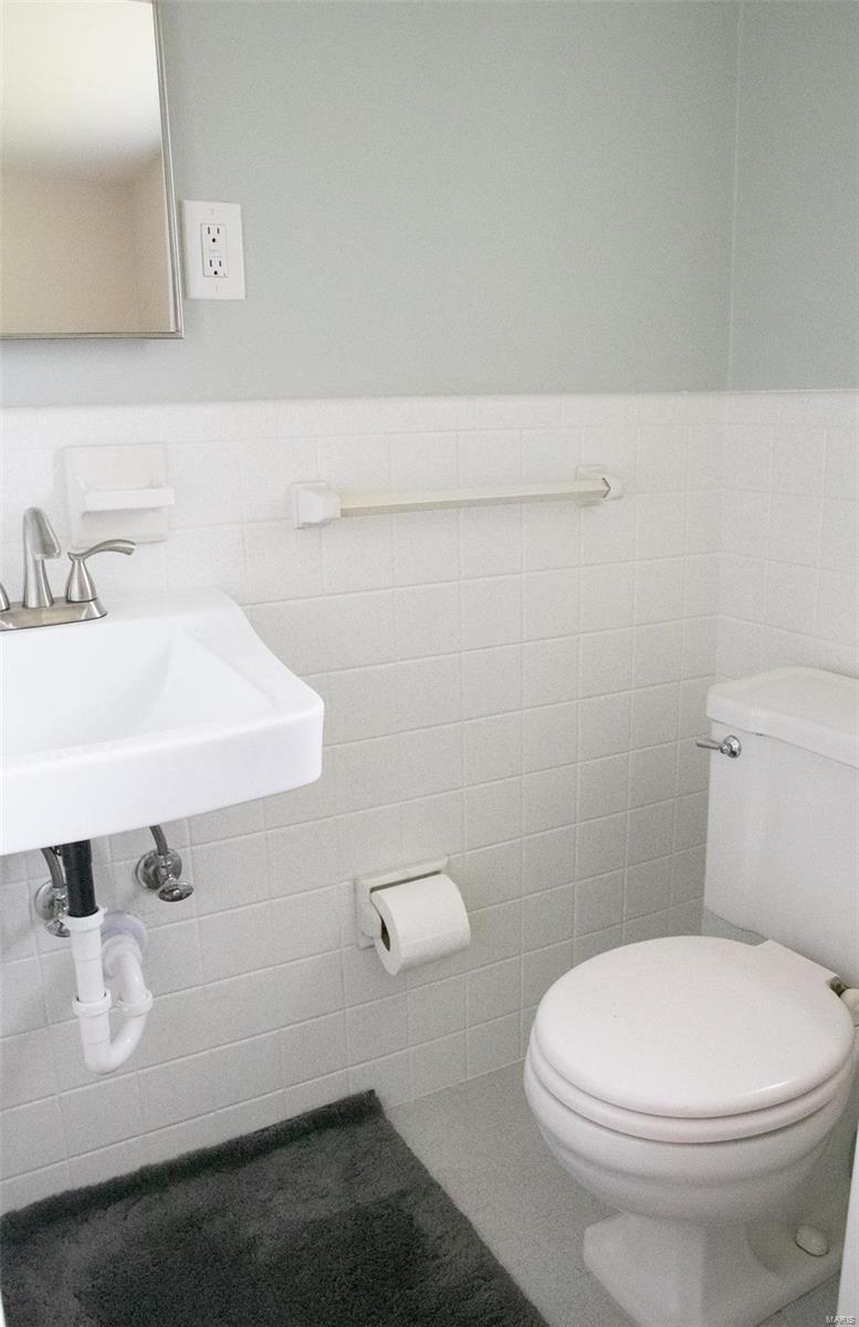 1091 Groby Road University City, MO 63130 - Photo 9 of 15 Gallery Image 9
